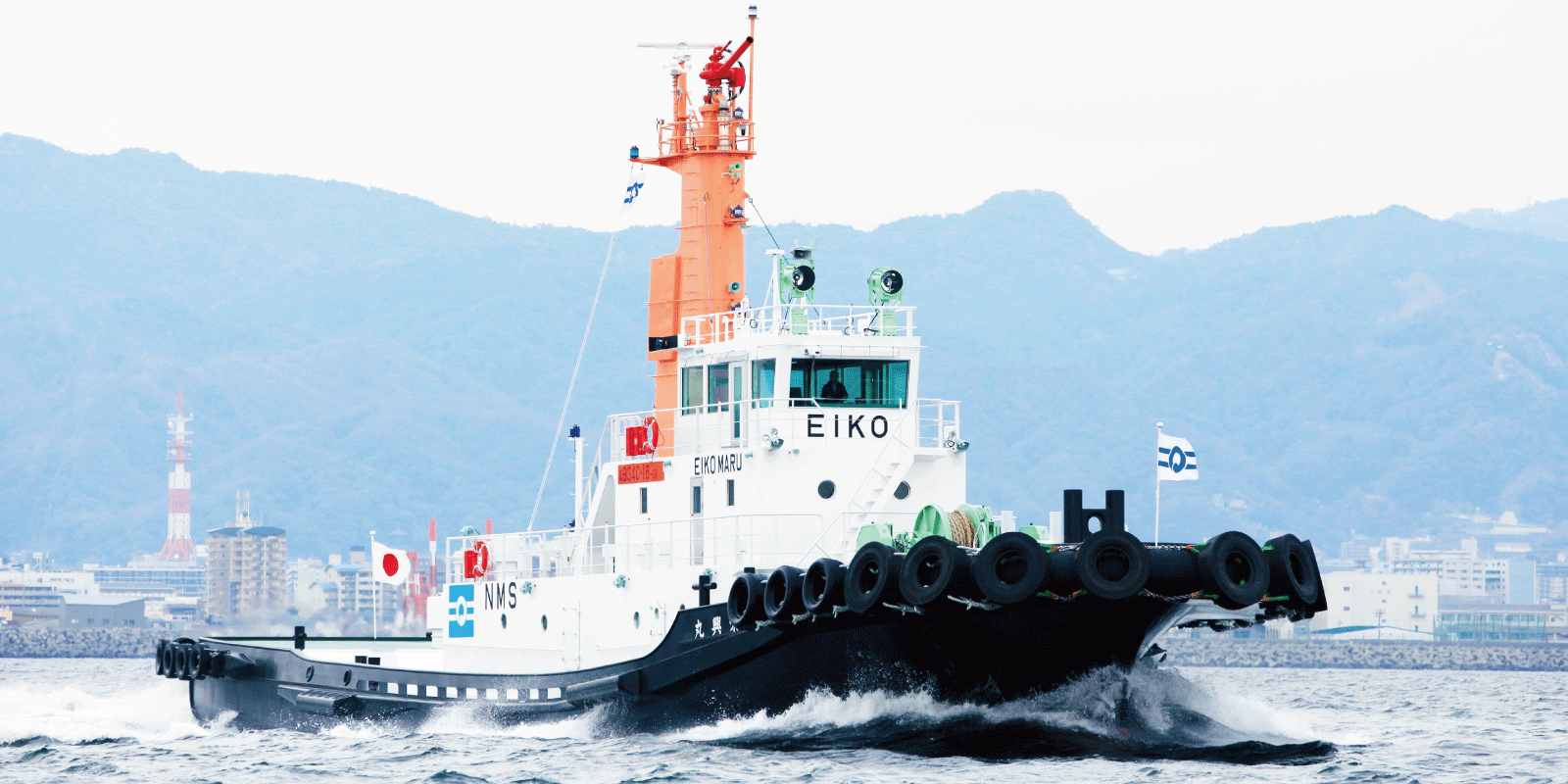 運航曳船「栄興丸」｜日本海事興業