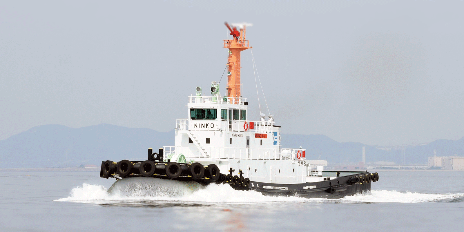 運航曳船「錦興丸」｜日本海事興業